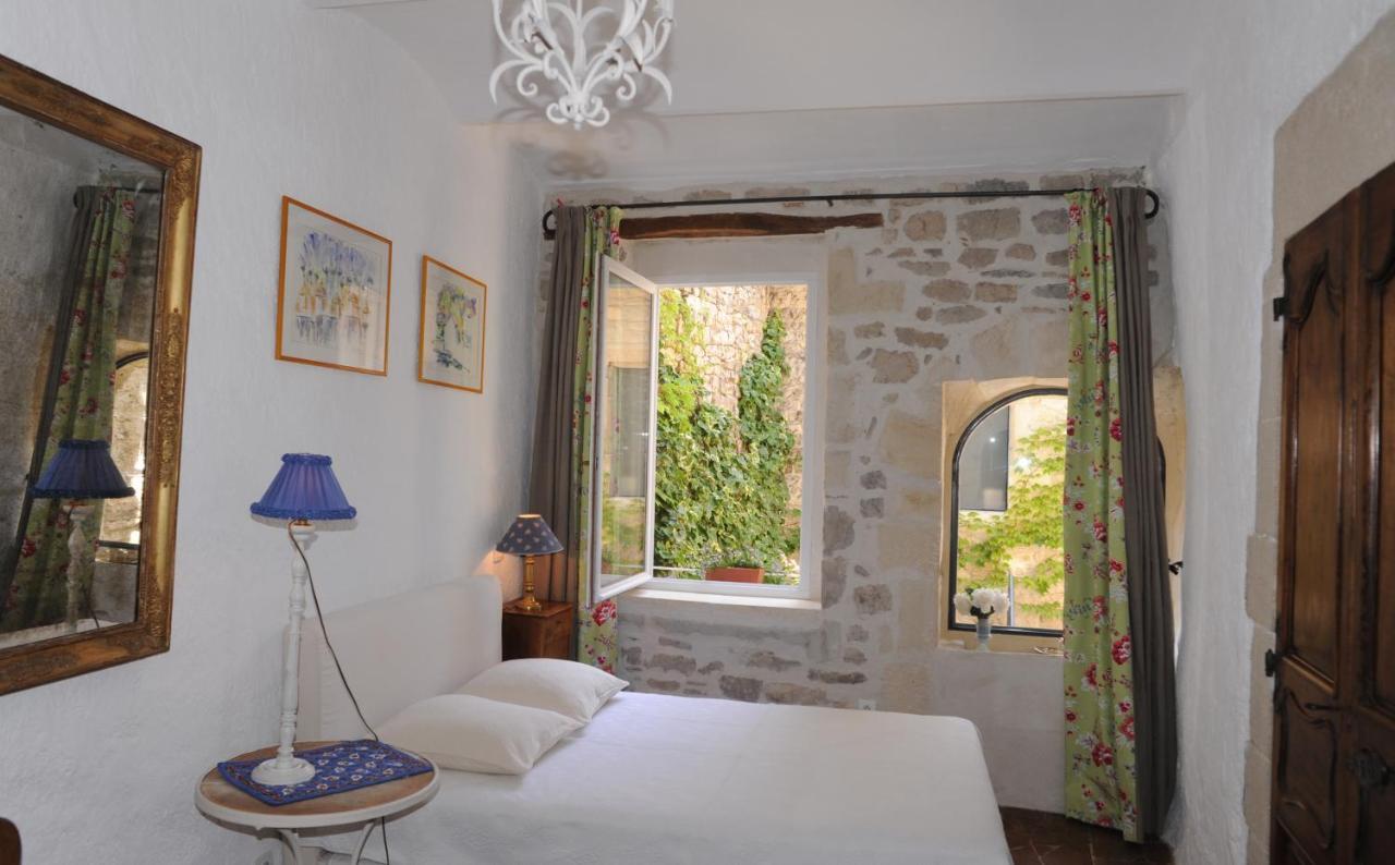 Bed And Art Bed & Breakfast Calvisson Bilik gambar